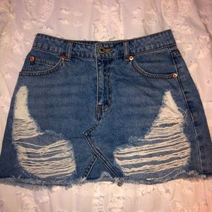 Distressed Blue Jean Skirt!💕
